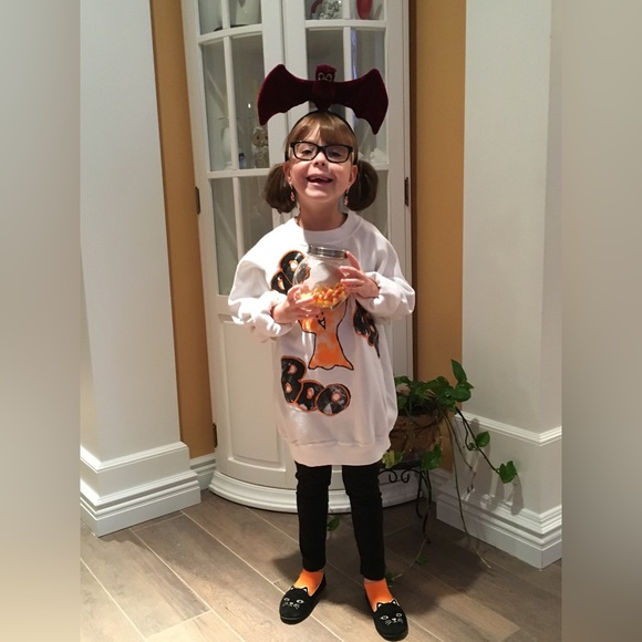 Meet your Posher, be sure to bundle to save❤️ - Picture 2 of 16